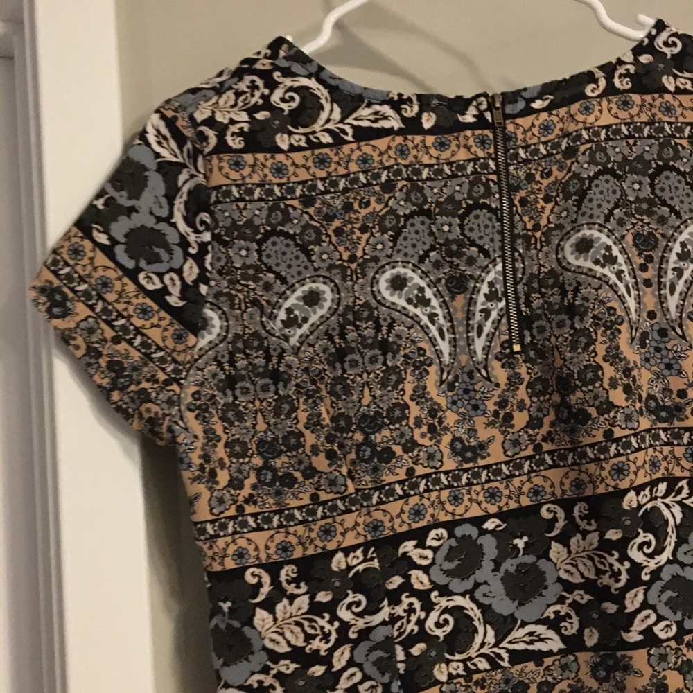 Patterned dress - Picture 6 of 6